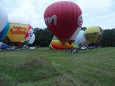 Počasí balónům nepřálo, povedl se až náhradní let v pátek ráno